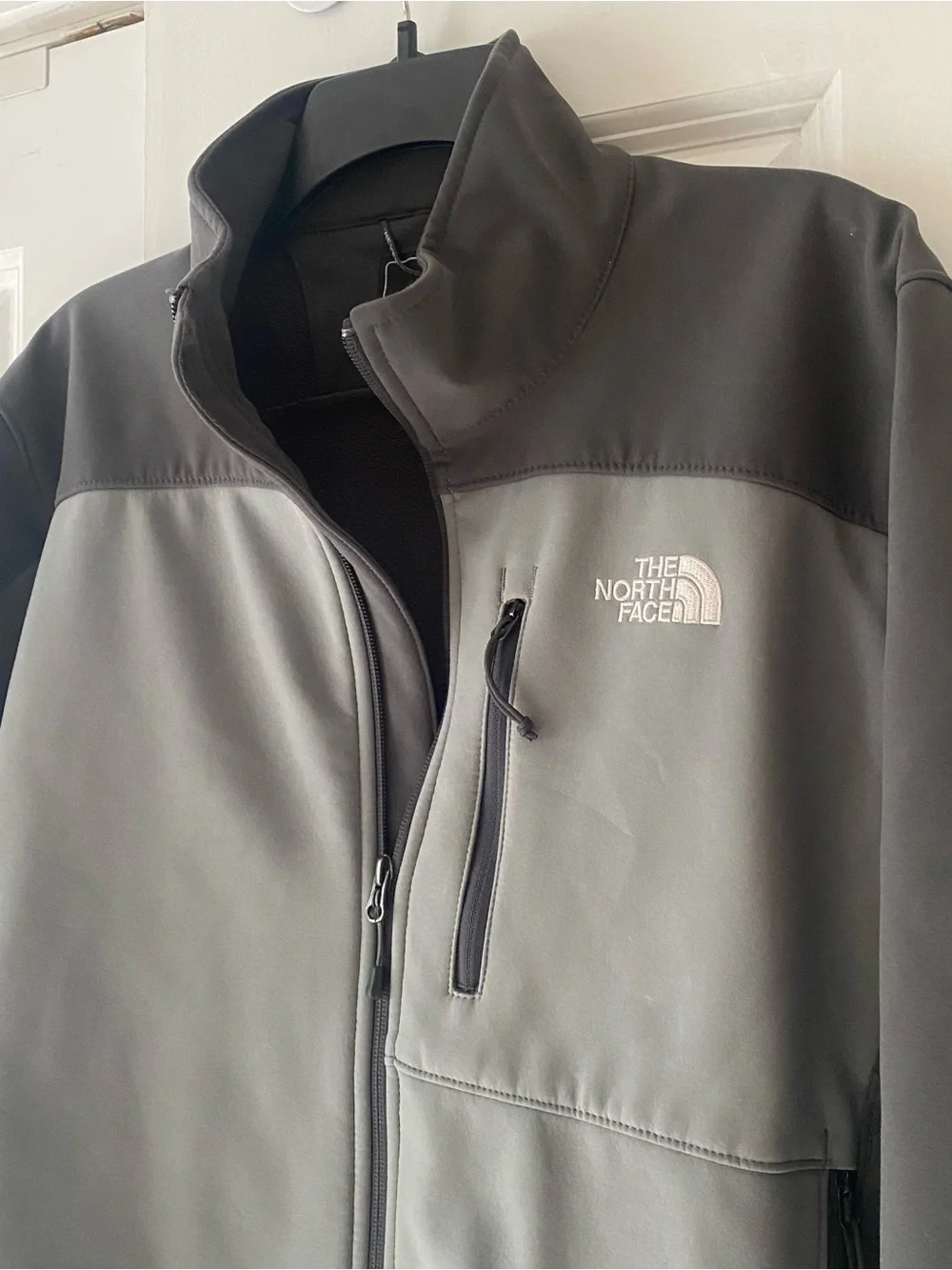 The North Face Men's Two-Tone Charcoal Softshell Jacket